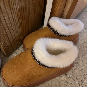 Cozy Tan and White Women's Slippers